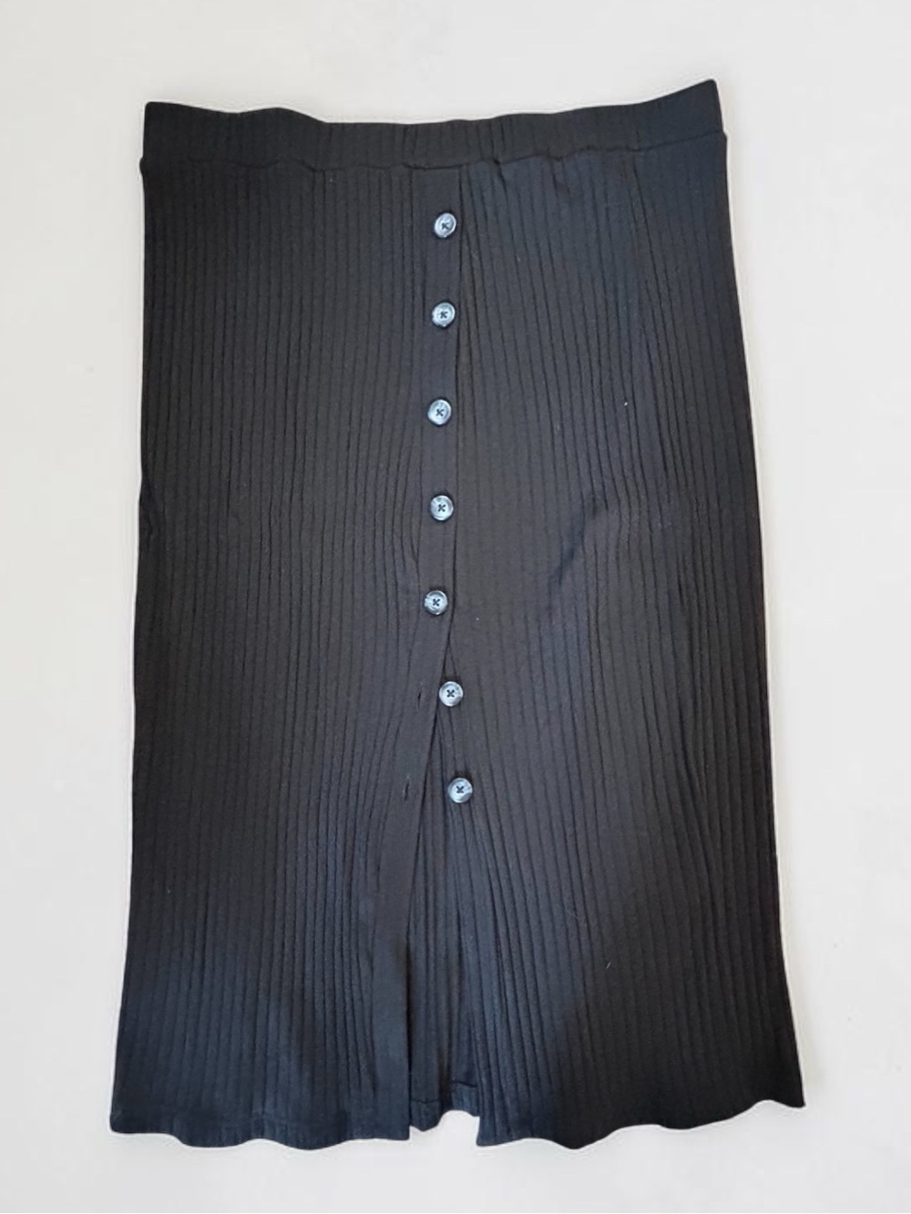 🎉 (Women’s Large) Time and Tru Black Ribbed Button-Front Midi Skirt